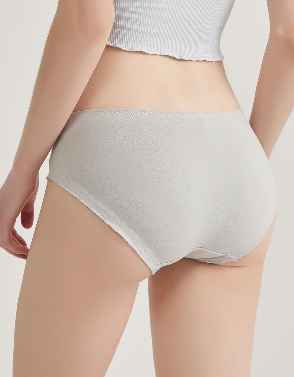 蕾絲抓皺交叉設計低腰內褲 粉藍