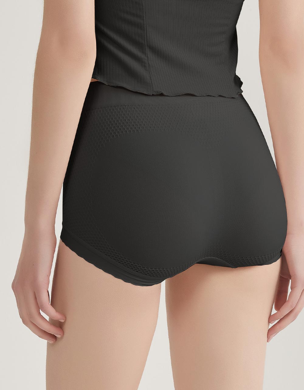 3D 輕塑身V型加壓蜜桃美臀褲 黑