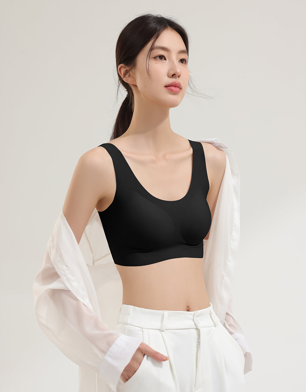 無重力 l 超薄無痕寬肩帶小可愛背心 (半固定杯)