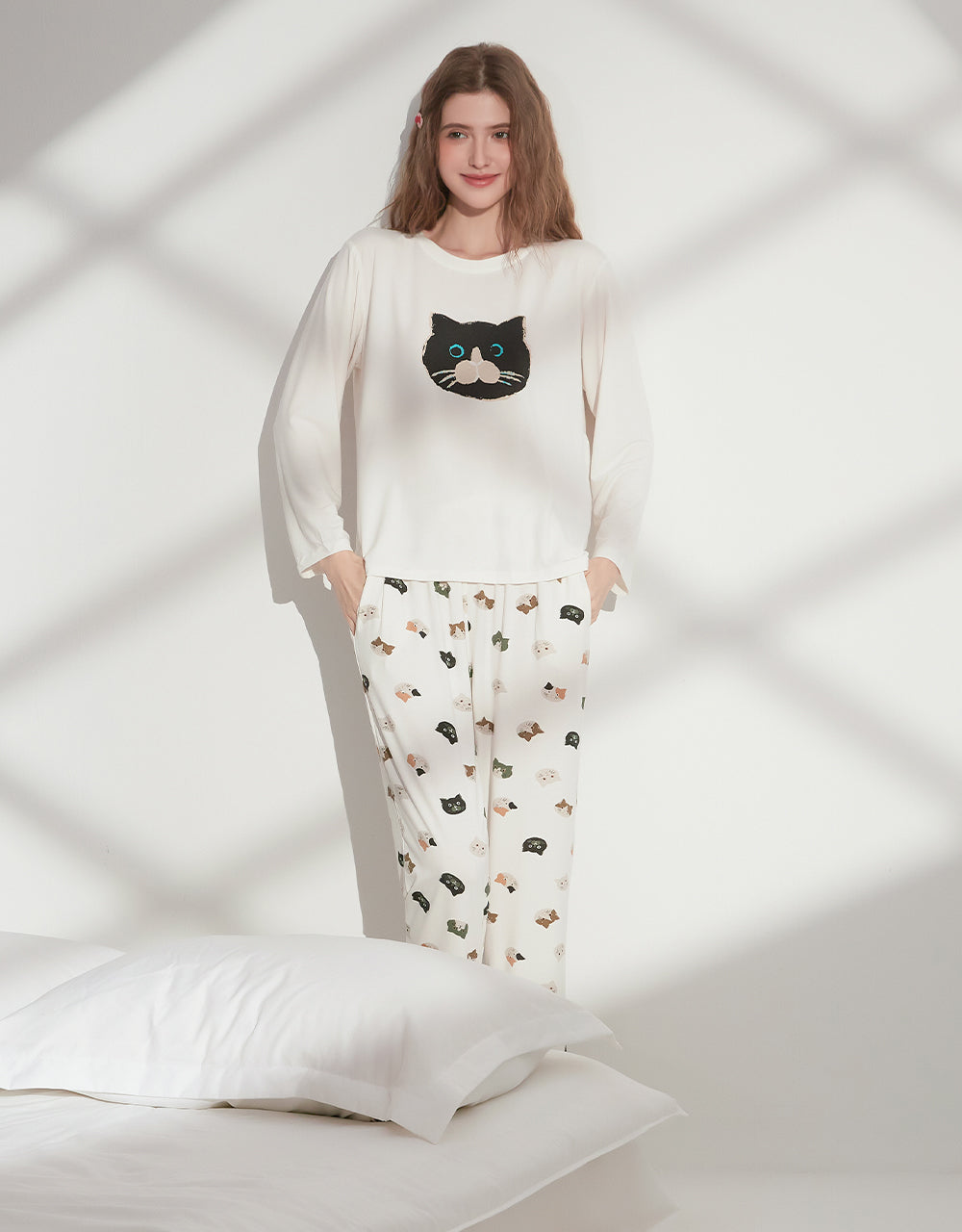 莫代爾家居二件式套裝 (長袖+長褲) 白色貓咪